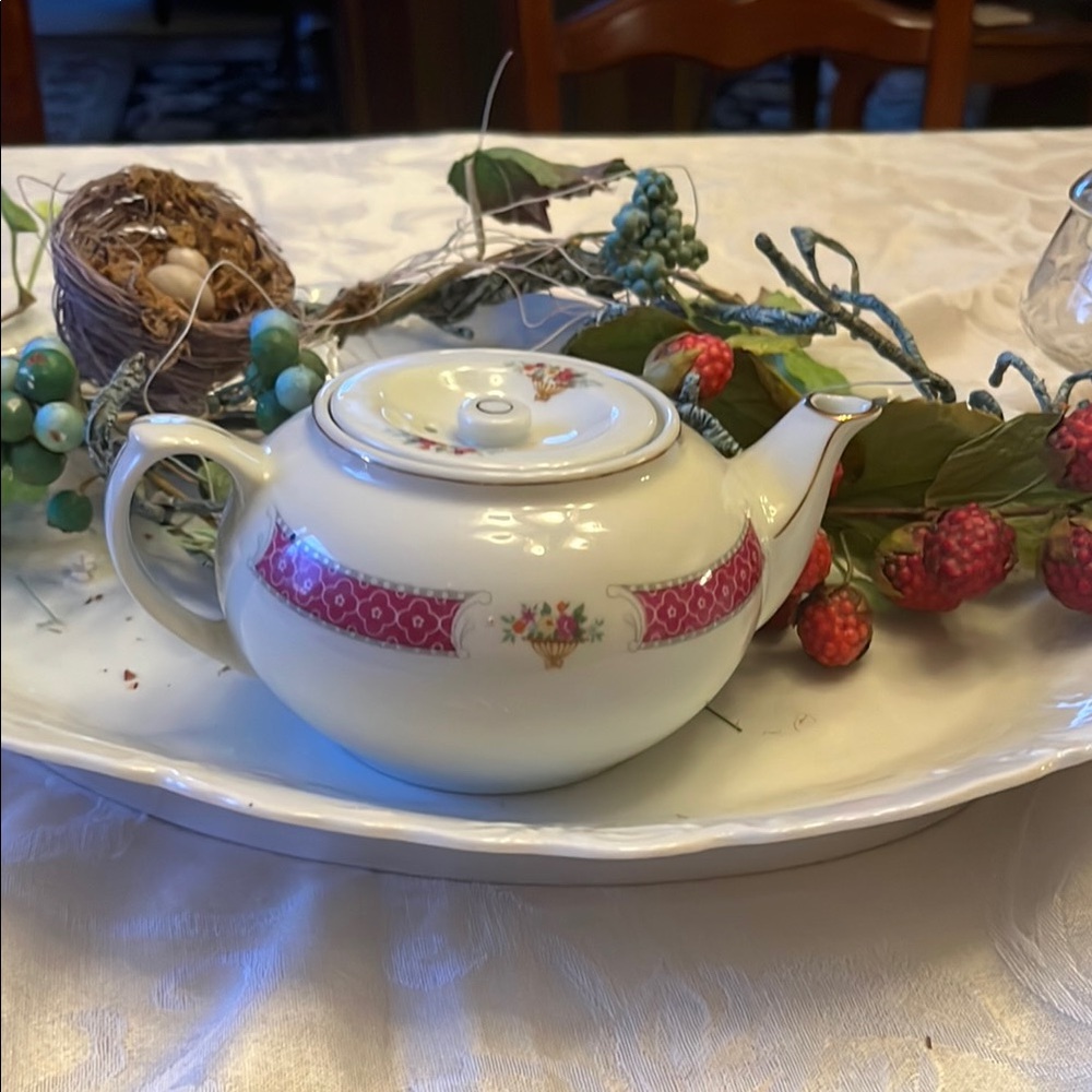 Elegant Floral Teapot vintage China Porcelain floral gold tone accents Chinese